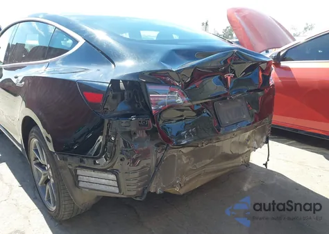 2019 Tesla Model 3 Long Range/Mid Range/Standard Range/Standard Range Plus from USA, damaged, VIN 5YJ3E1EA5KF395822